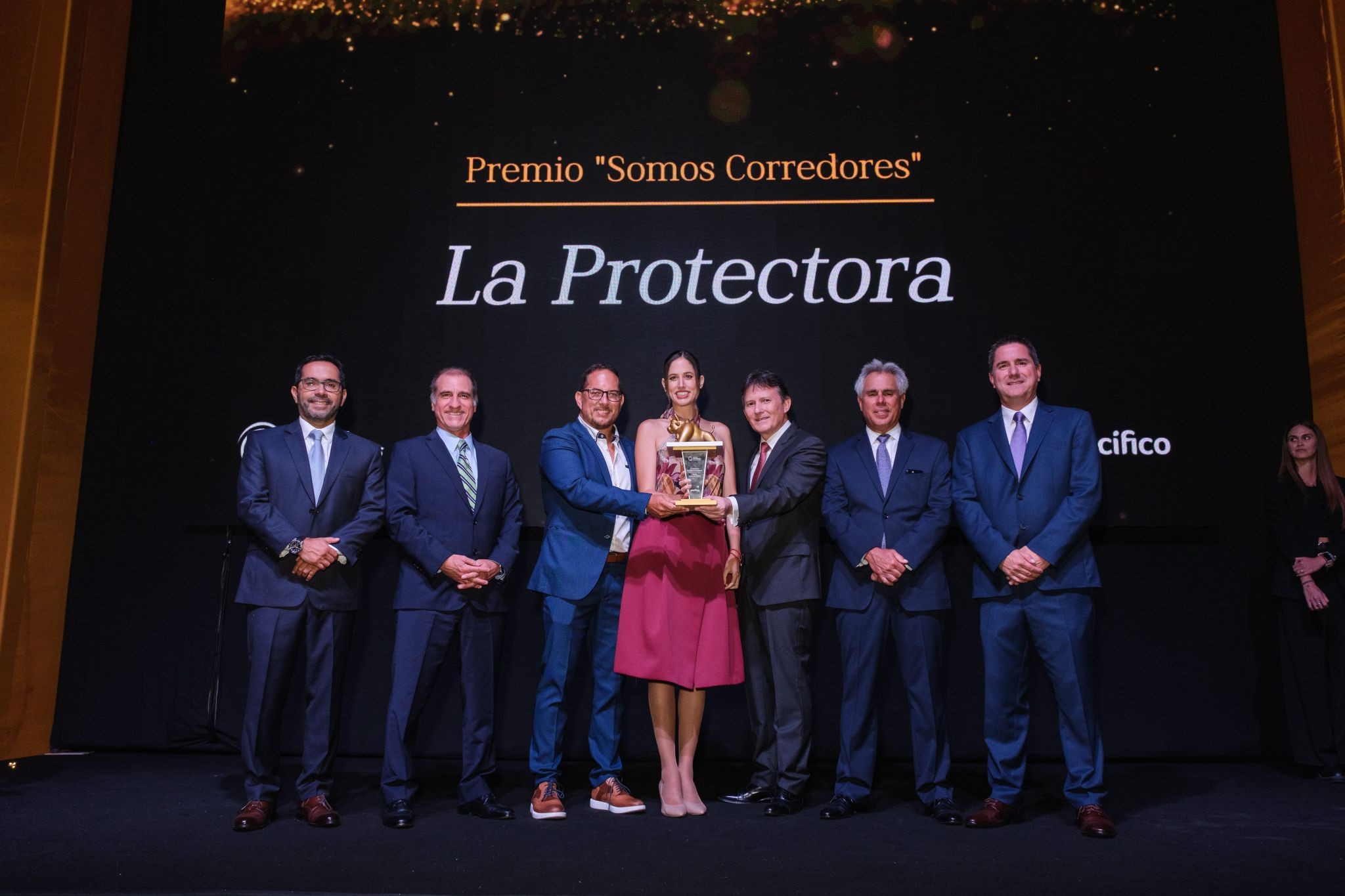 entrega-premio-somos-corredores-la-protectora.jpg